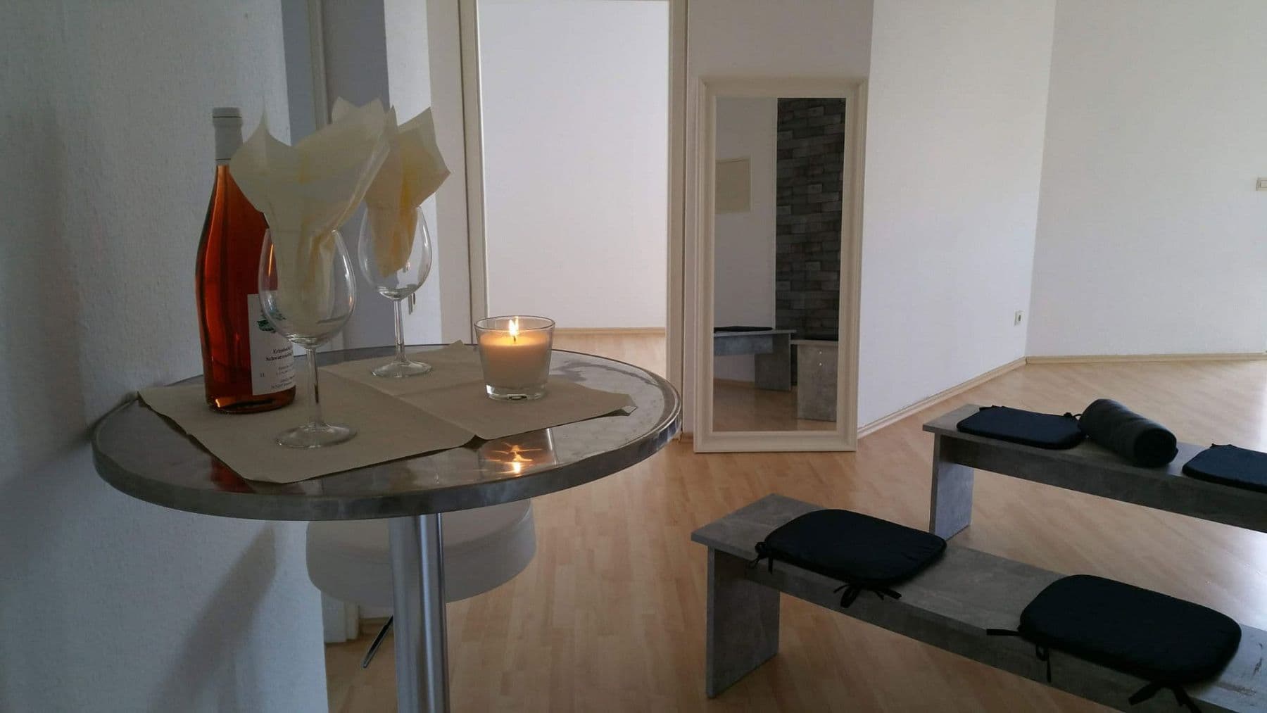 Prenájom bytu 3-izbový 68 m², Künzelsau, Bádensko-Wurttembersko Prenájom bytu 3-izbový 68 m², Künzelsau, Bádensko-Wurttembersko