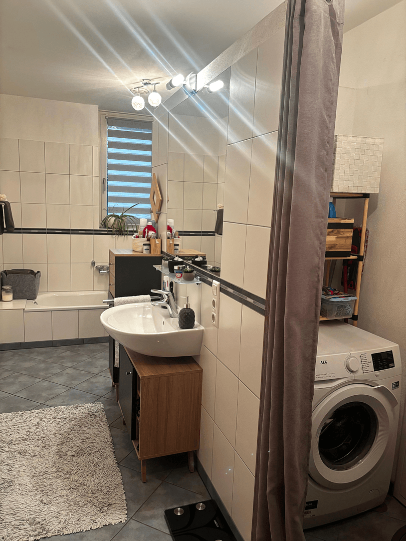 Prenájom bytu 3-izbový 110 m², Kasel, Porýnie-Falcko Prenájom bytu 3-izbový 110 m², Kasel, Porýnie-Falcko