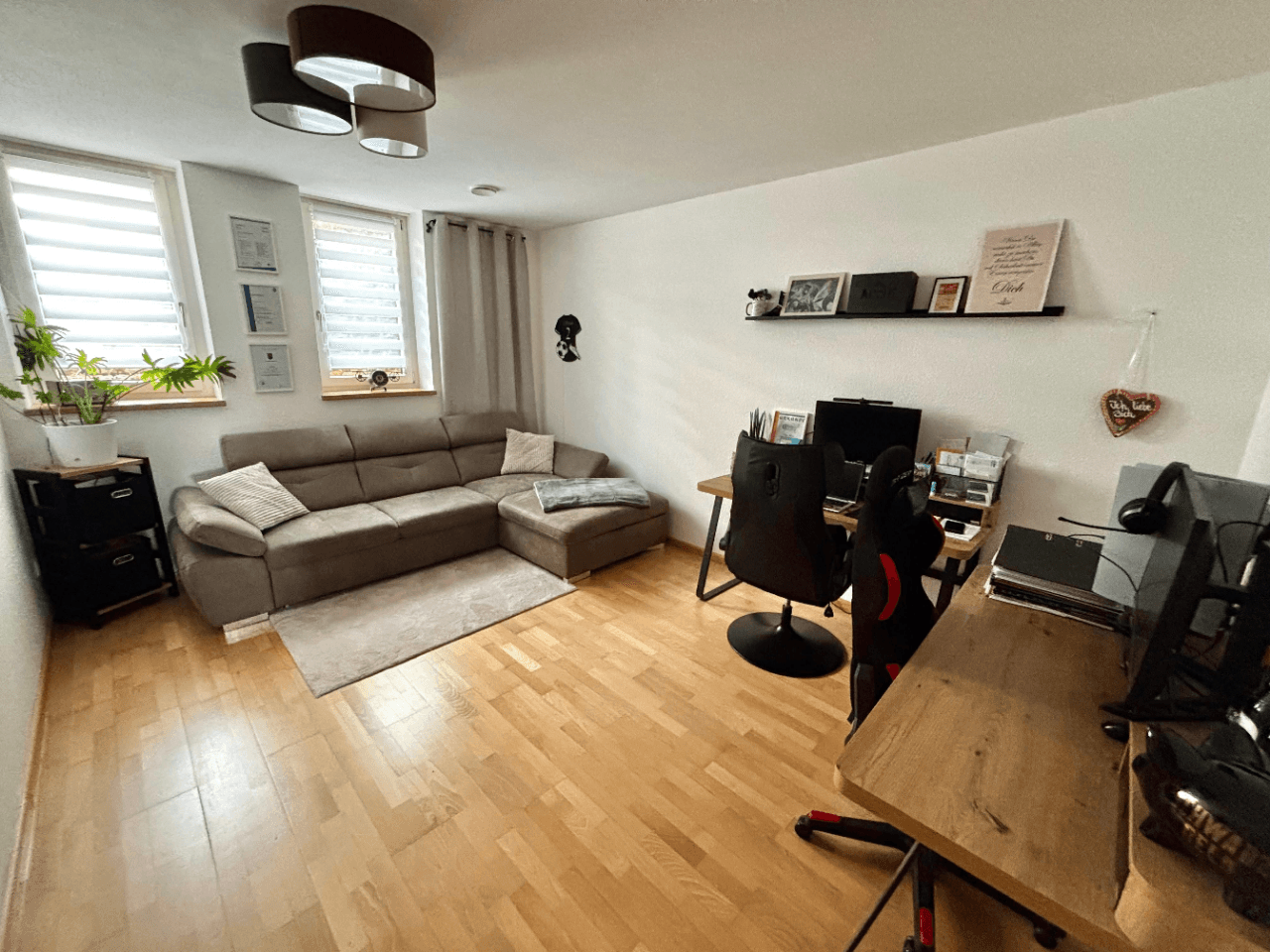 Prenájom bytu 3-izbový 110 m², Kasel, Porýnie-Falcko Prenájom bytu 3-izbový 110 m², Kasel, Porýnie-Falcko