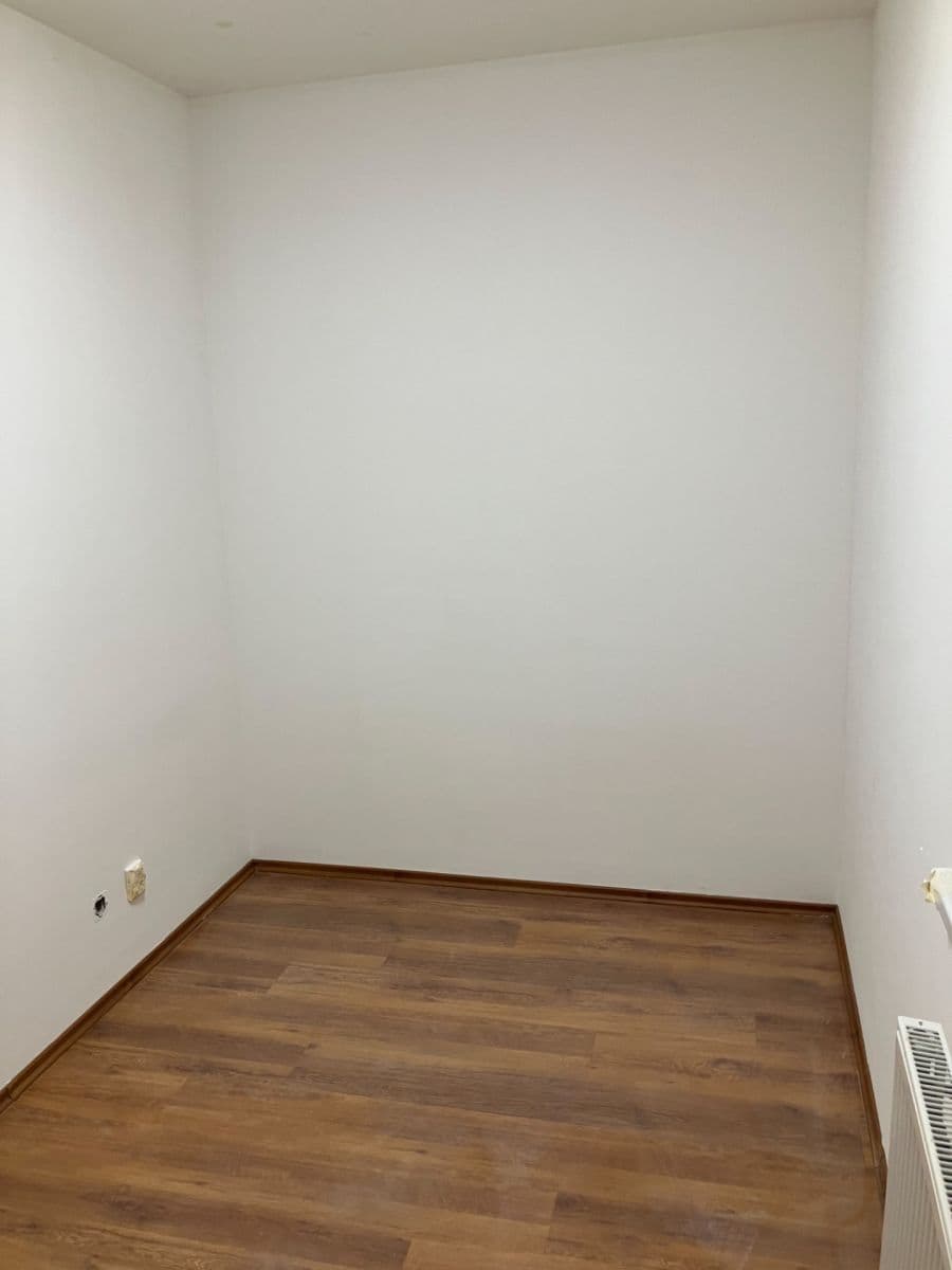 Prenájom bytu 2-izbový 38 m², Hornoměcholupská, Praha, Praha Prenájom bytu 2-izbový 38 m², Hornoměcholupská, Praha, Praha
