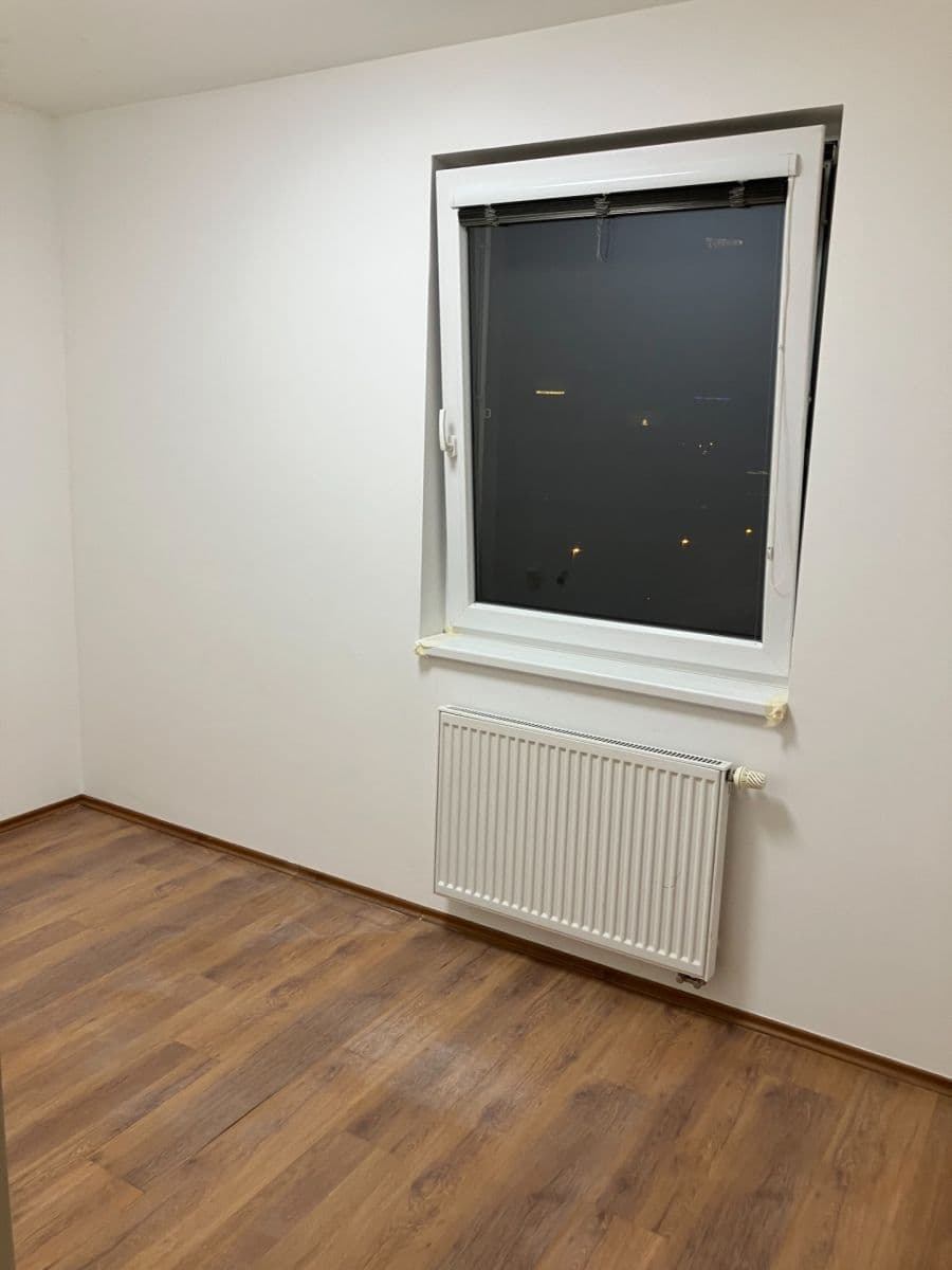 Prenájom bytu 2-izbový 38 m², Hornoměcholupská, Praha, Praha Prenájom bytu 2-izbový 38 m², Hornoměcholupská, Praha, Praha