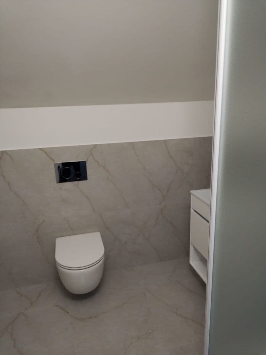 Prenájom bytu 3-izbový 86 m², Na Hrázi, Praha, Praha Prenájom bytu 3-izbový 86 m², Na Hrázi, Praha, Praha