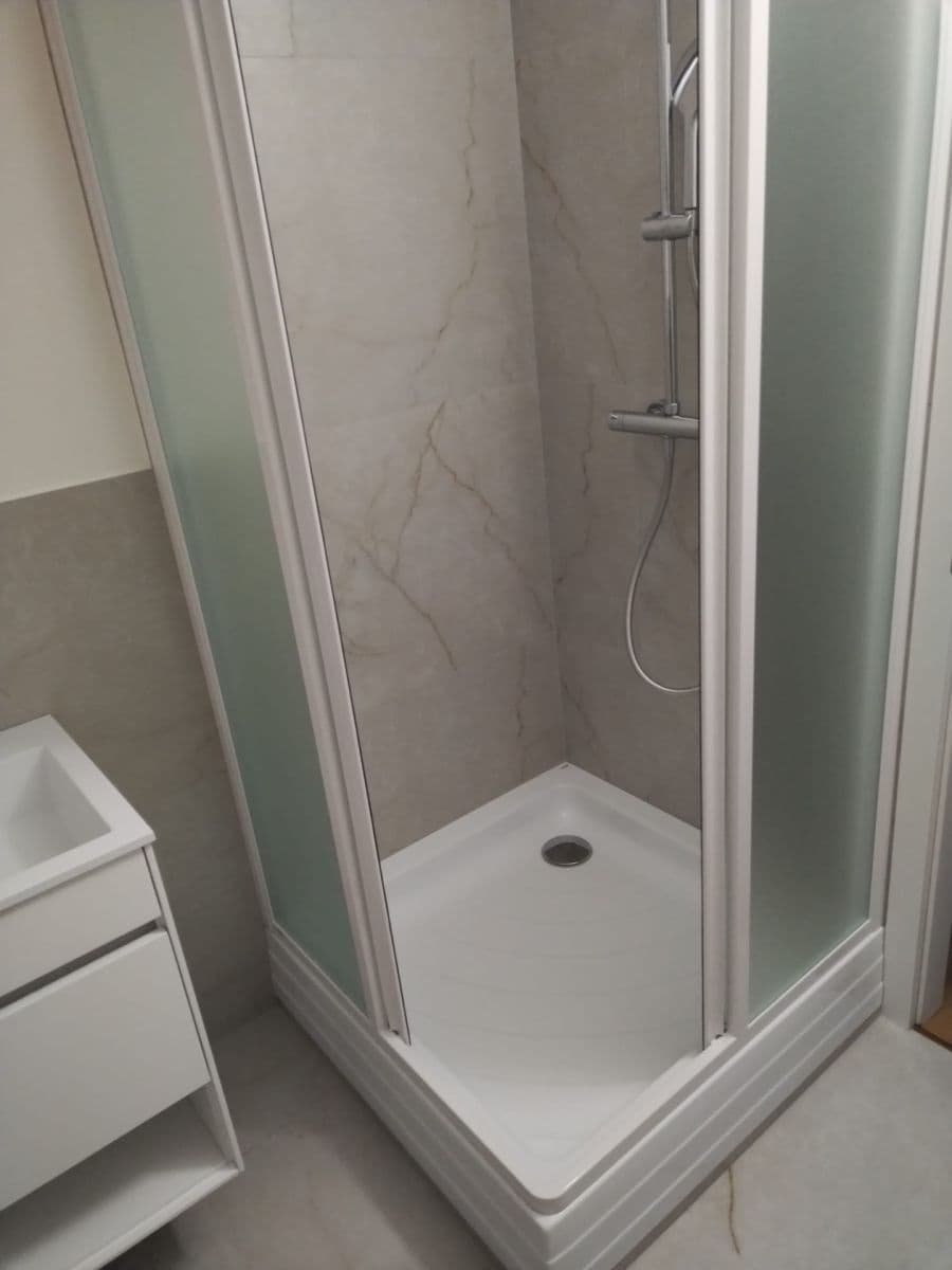 Prenájom bytu 3-izbový 86 m², Na Hrázi, Praha, Praha Prenájom bytu 3-izbový 86 m², Na Hrázi, Praha, Praha