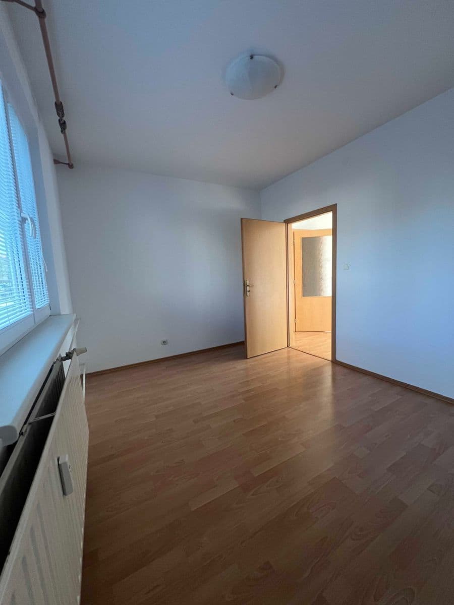 Predaj bytu 3-izbový 67 m², Centrum II., Dubnica nad Váhom, Trenčiansky kraj Predaj bytu 3-izbový 67 m², Centrum II., Dubnica nad Váhom, Trenčiansky kraj