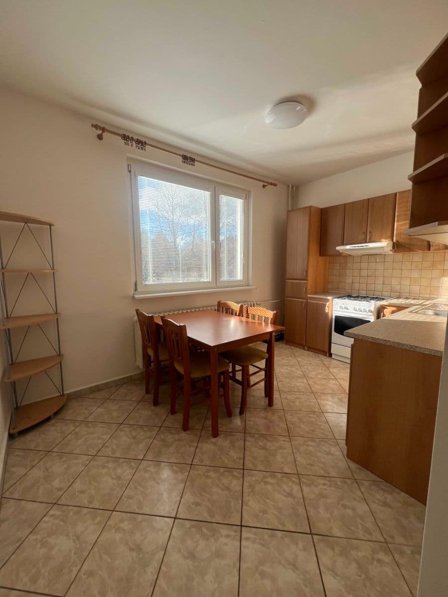 Predaj bytu 3-izbový 67 m², Centrum II., Dubnica nad Váhom, Trenčiansky kraj Predaj bytu 3-izbový 67 m², Centrum II., Dubnica nad Váhom, Trenčiansky kraj