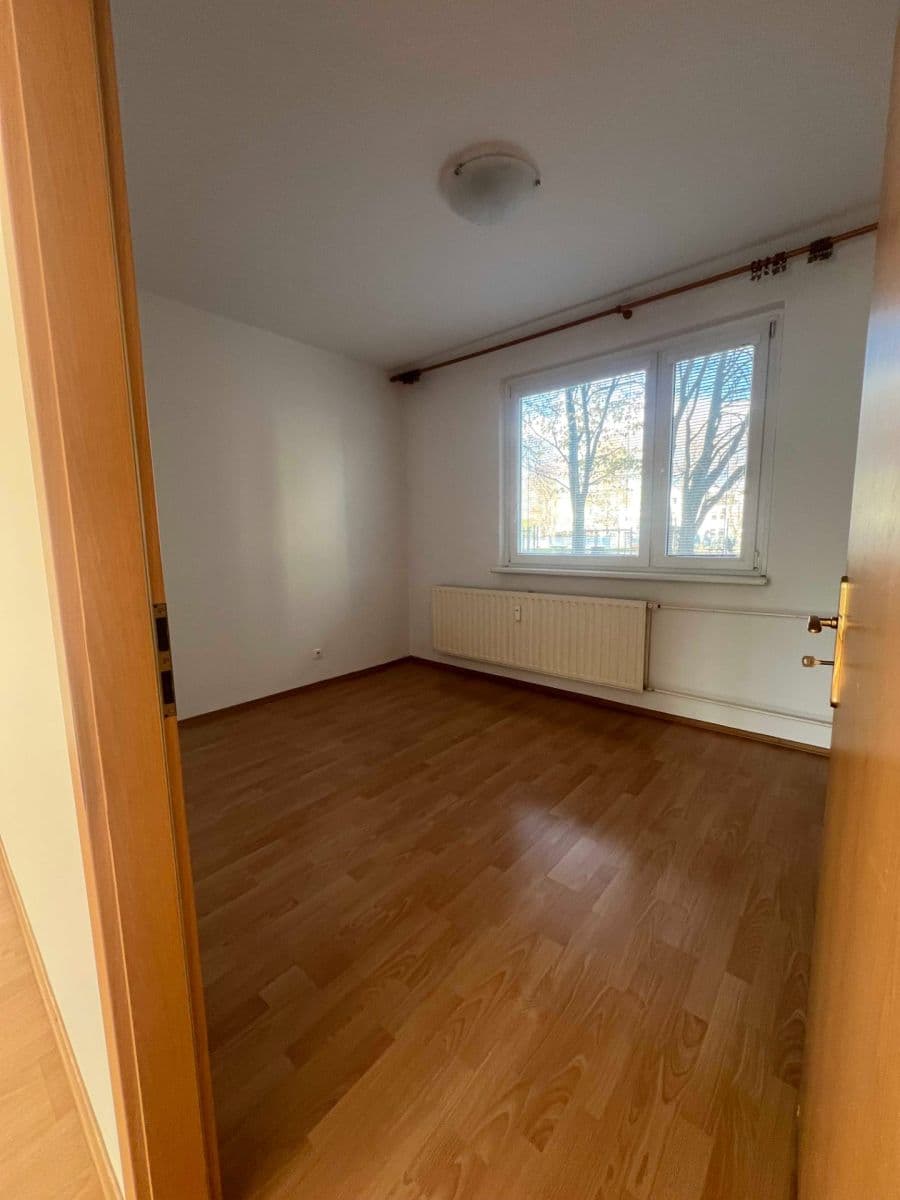 Predaj bytu 3-izbový 67 m², Centrum II., Dubnica nad Váhom, Trenčiansky kraj Predaj bytu 3-izbový 67 m², Centrum II., Dubnica nad Váhom, Trenčiansky kraj