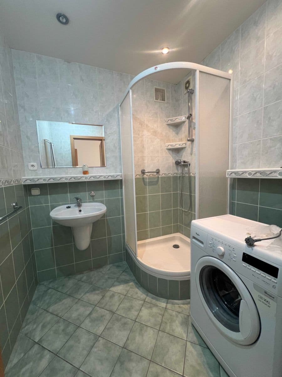 Predaj bytu 3-izbový 67 m², Centrum II., Dubnica nad Váhom, Trenčiansky kraj Predaj bytu 3-izbový 67 m², Centrum II., Dubnica nad Váhom, Trenčiansky kraj