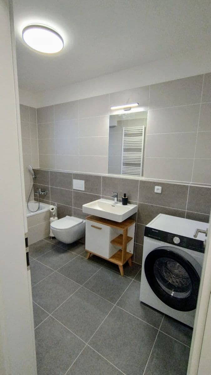 Prenájom bytu 2-izbový 50 m², Stočesova, Praha, Praha Prenájom bytu 2-izbový 50 m², Stočesova, Praha, Praha