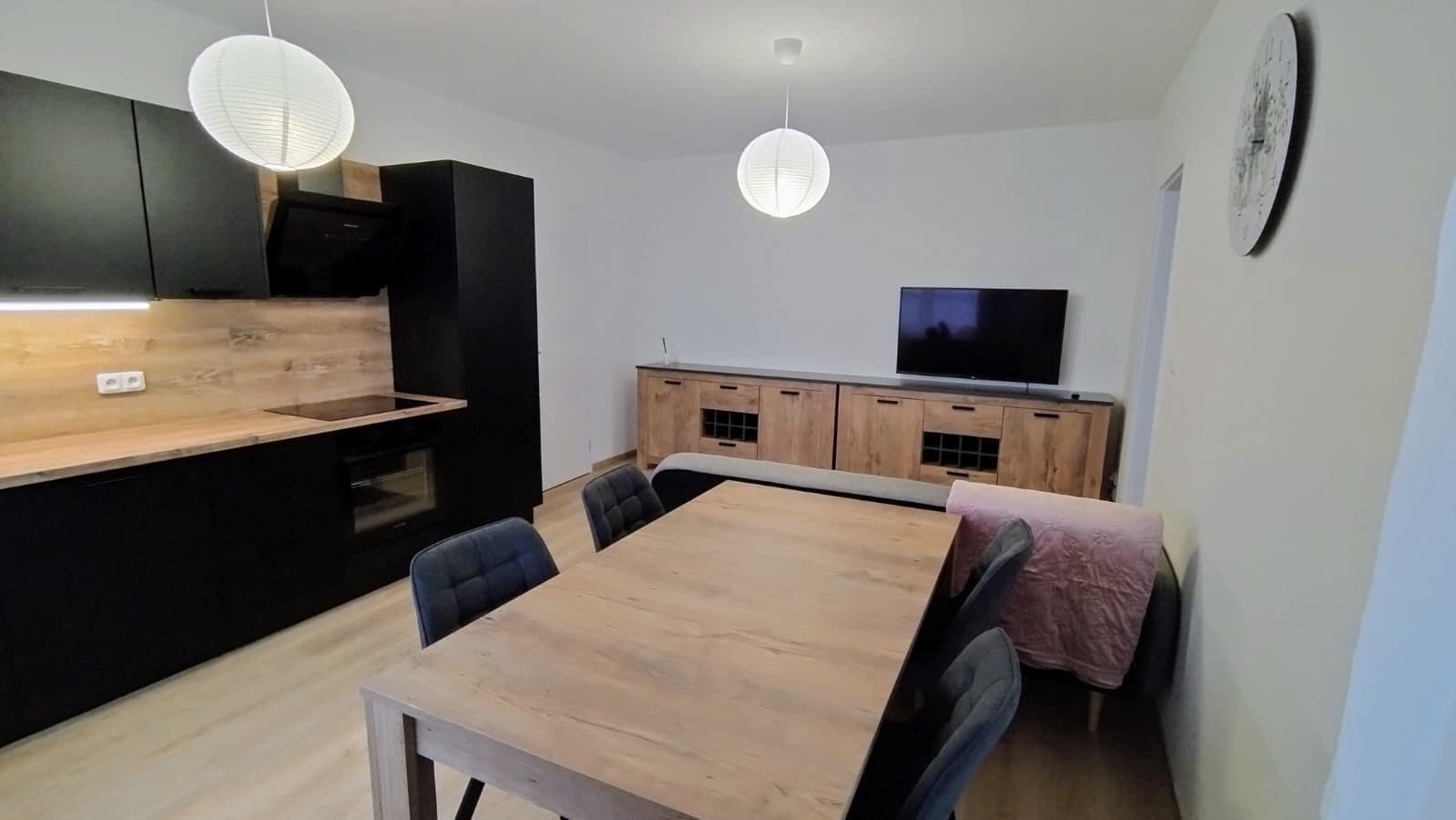 Prenájom bytu 2-izbový 50 m², Stočesova, Praha, Praha Prenájom bytu 2-izbový 50 m², Stočesova, Praha, Praha