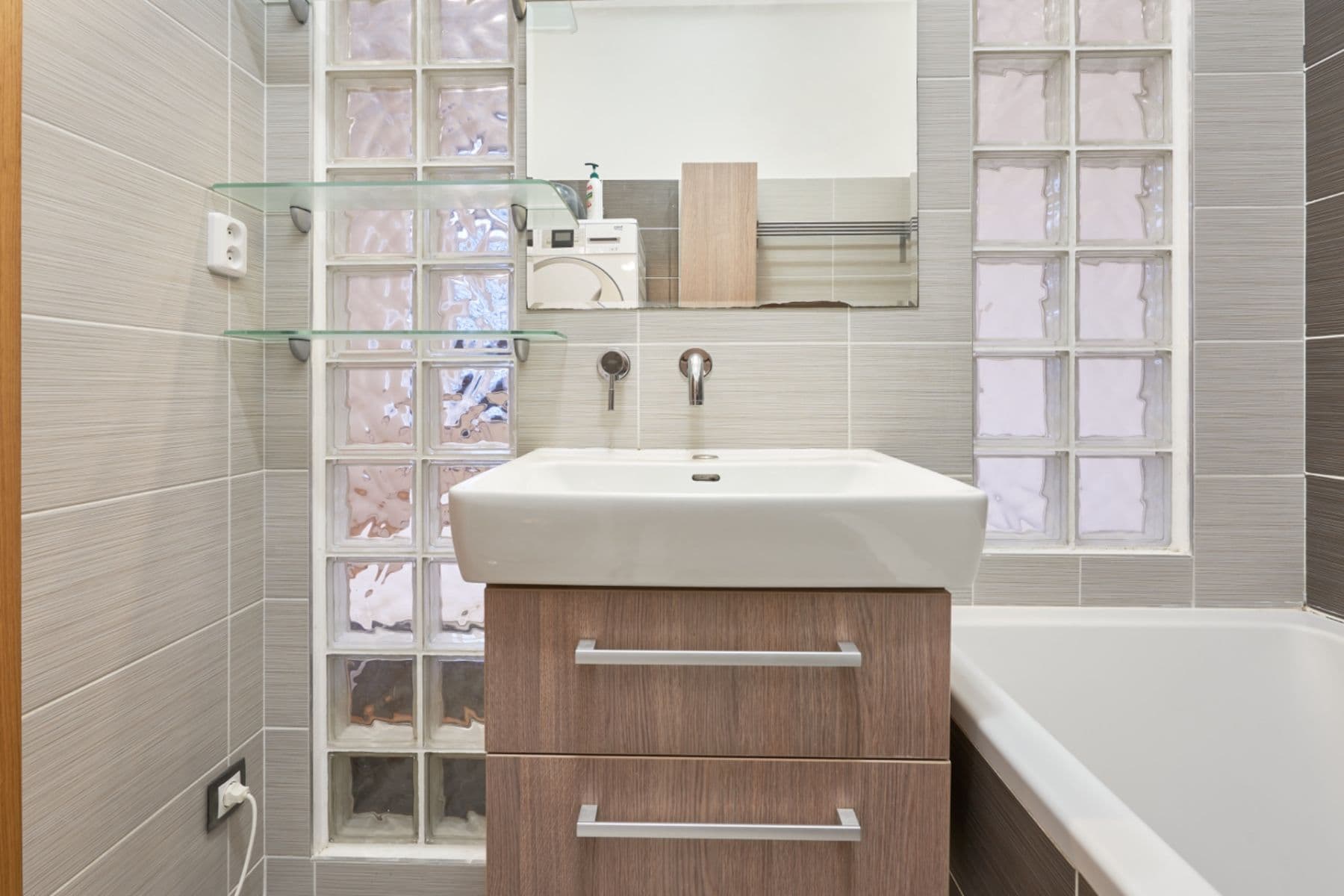 Prenájom bytu 3-izbový 81 m², Poděbradova, Brno, Jihomoravský kraj Prenájom bytu 3-izbový 81 m², Poděbradova, Brno, Jihomoravský kraj