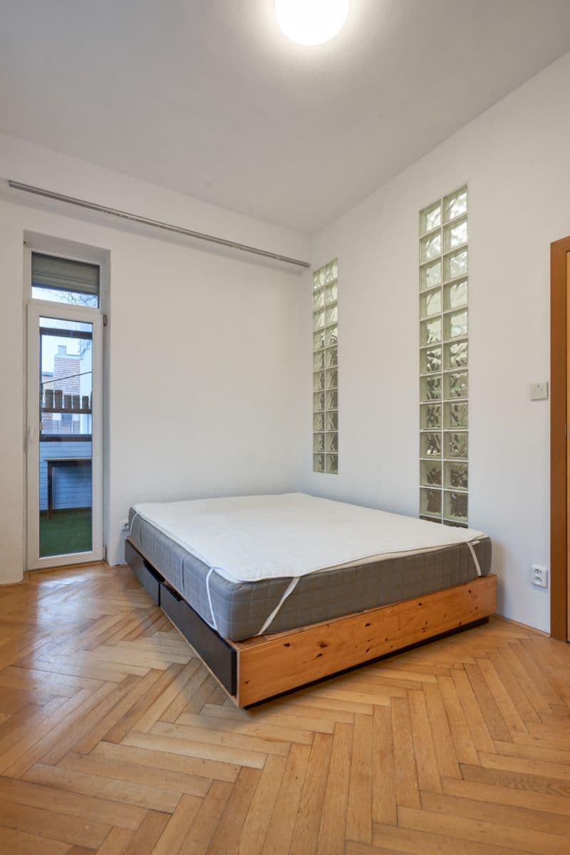 Prenájom bytu 3-izbový 81 m², Poděbradova, Brno, Jihomoravský kraj Prenájom bytu 3-izbový 81 m², Poděbradova, Brno, Jihomoravský kraj