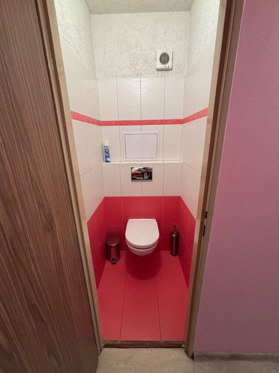 Prenájom bytu 2-izbový 45 m², Pšenčíkova, Praha, Praha Prenájom bytu 2-izbový 45 m², Pšenčíkova, Praha, Praha