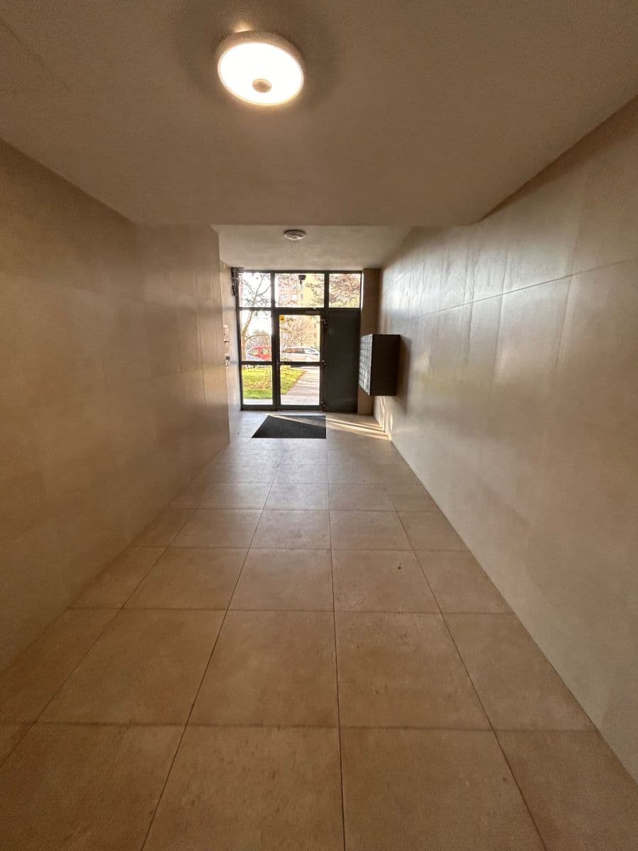 Prenájom bytu 2-izbový 45 m², Pšenčíkova, Praha, Praha Prenájom bytu 2-izbový 45 m², Pšenčíkova, Praha, Praha