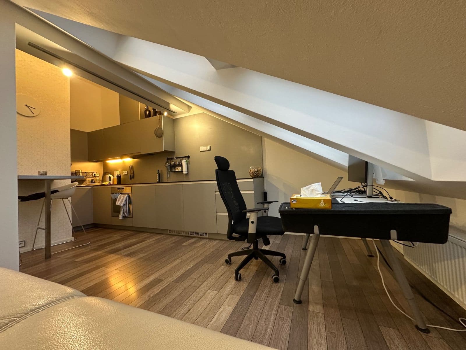 Prenájom bytu 2-izbový 60 m², U Paliárky, Praha, Praha Prenájom bytu 2-izbový 60 m², U Paliárky, Praha, Praha