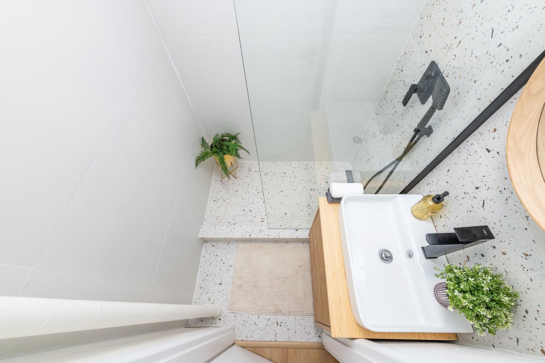 Predaj bytu 3-izbový 57 m², Hostýnská, Praha, Praha Predaj bytu 3-izbový 57 m², Hostýnská, Praha, Praha