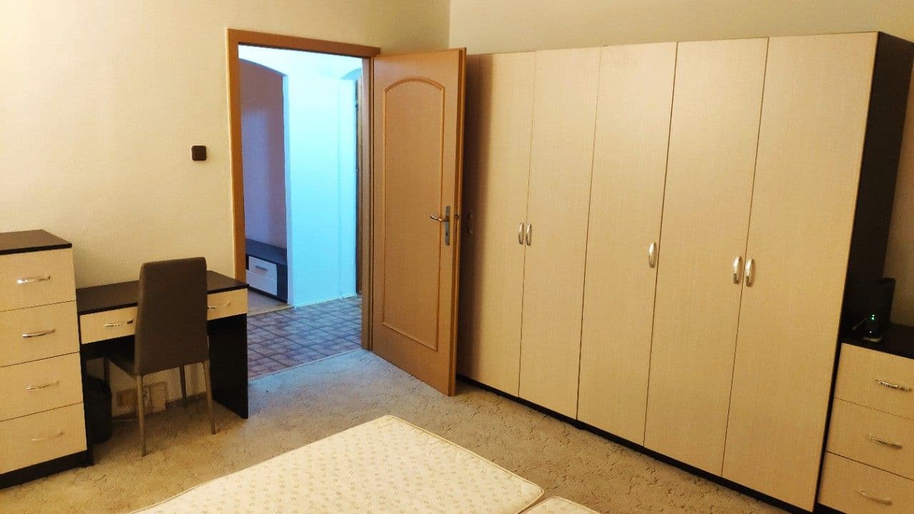 Prenájom bytu 2-izbový 57 m², Černá cesta, Olomouc, Olomoucký kraj Prenájom bytu 2-izbový 57 m², Černá cesta, Olomouc, Olomoucký kraj