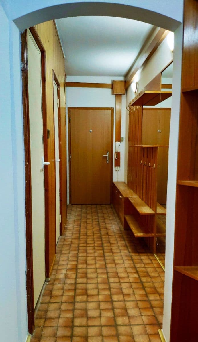 Prenájom bytu 2-izbový 57 m², Černá cesta, Olomouc, Olomoucký kraj Prenájom bytu 2-izbový 57 m², Černá cesta, Olomouc, Olomoucký kraj