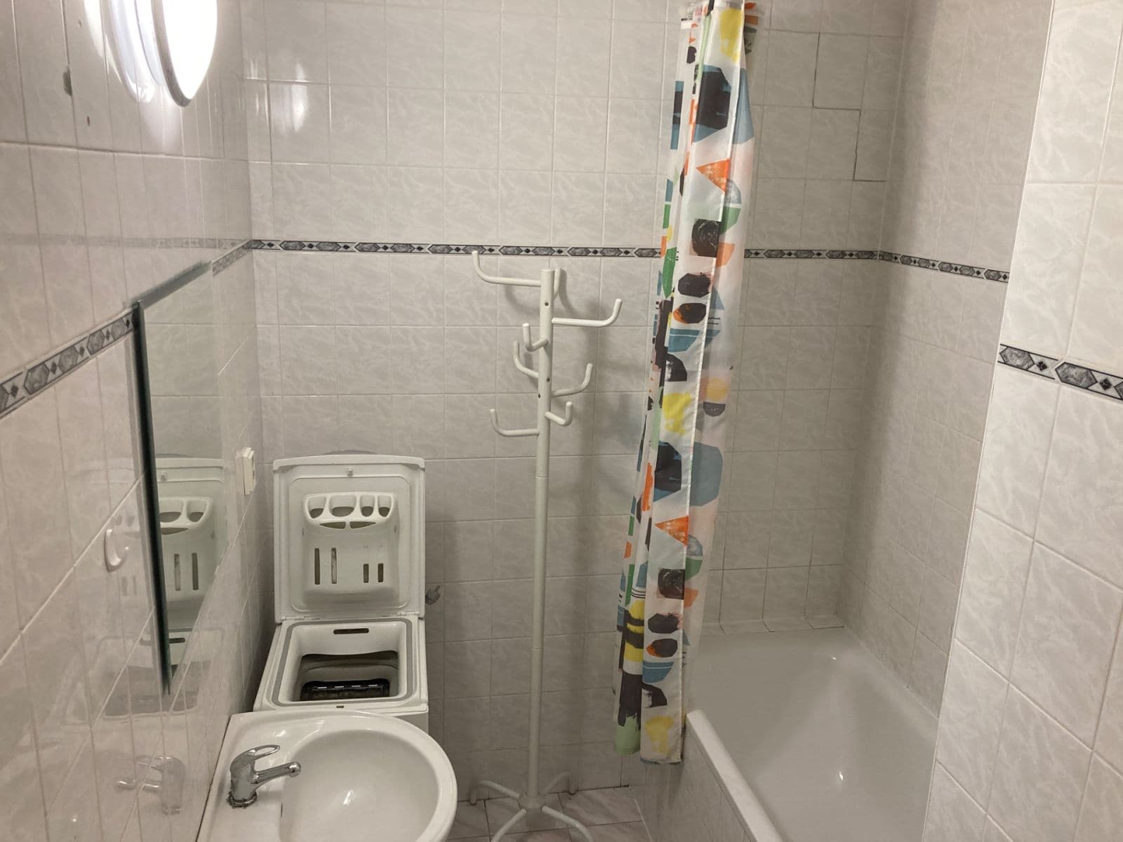 Prenájom bytu 1-izbový 32 m², Sluneční náměstí, Praha, Praha Prenájom bytu 1-izbový 32 m², Sluneční náměstí, Praha, Praha