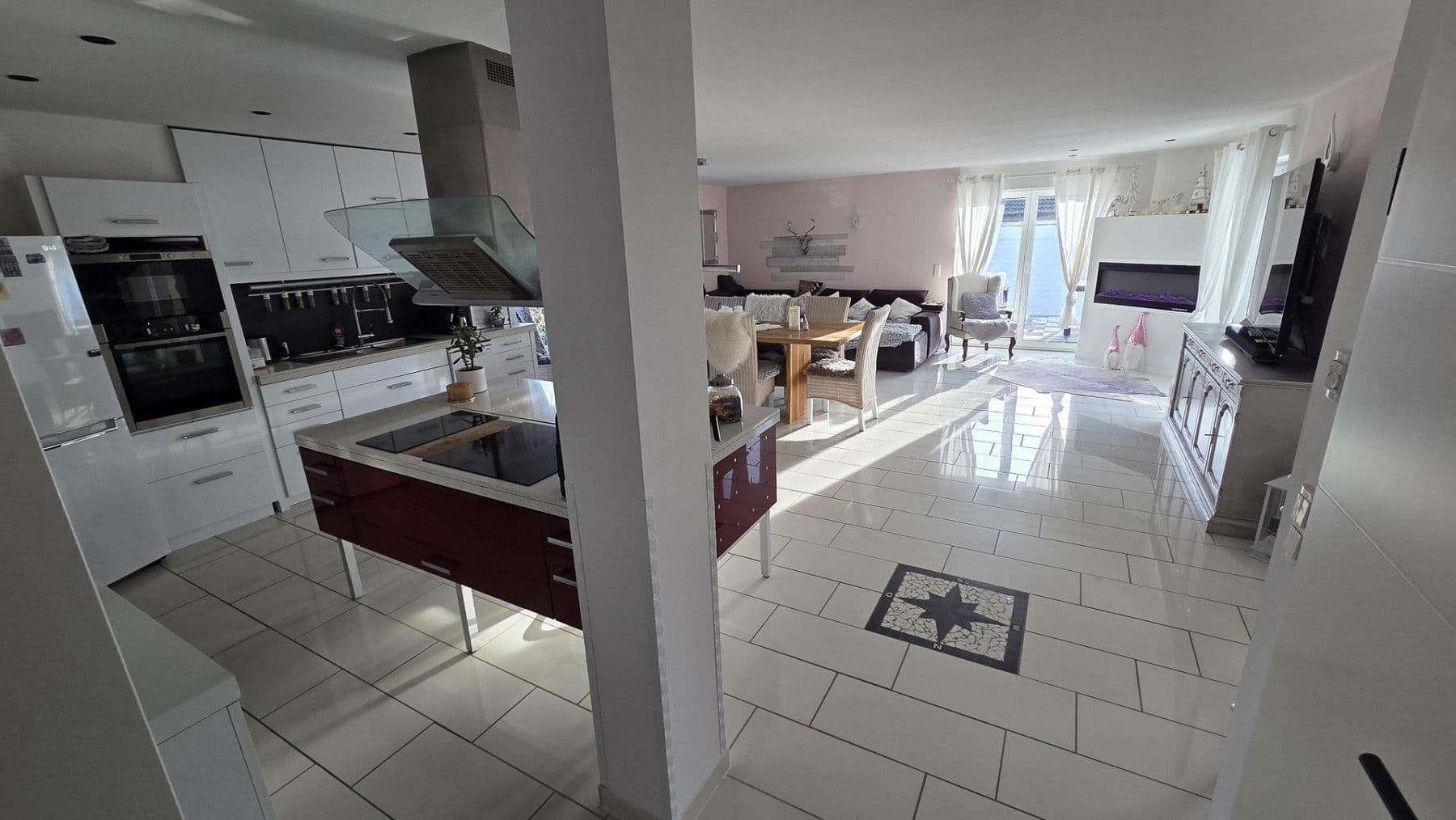 Predaj domu 167 m², pozemek 702 m², Wedemark, Dolné Sasko Predaj domu 167 m², pozemek 702 m², Wedemark, Dolné Sasko