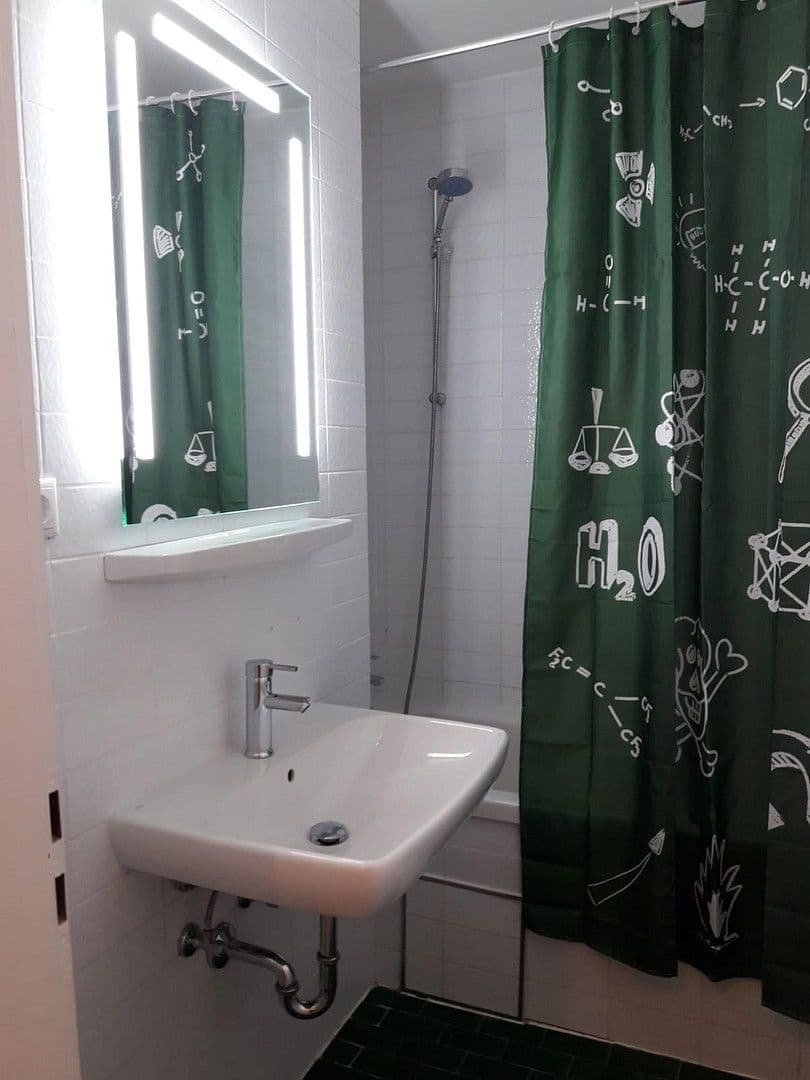 Prenájom bytu 1-izbový 13 m², Lerchenauer Str. 4, München, Bavorsko Prenájom bytu 1-izbový 13 m², Lerchenauer Str. 4, München, Bavorsko