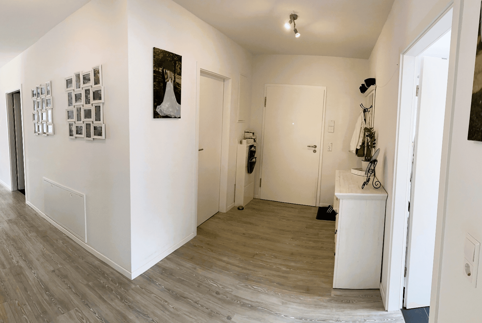 Predaj bytu 4-izbový 118 m², Eningen unter Achalm, Bádensko-Wurttembersko Predaj bytu 4-izbový 118 m², Eningen unter Achalm, Bádensko-Wurttembersko