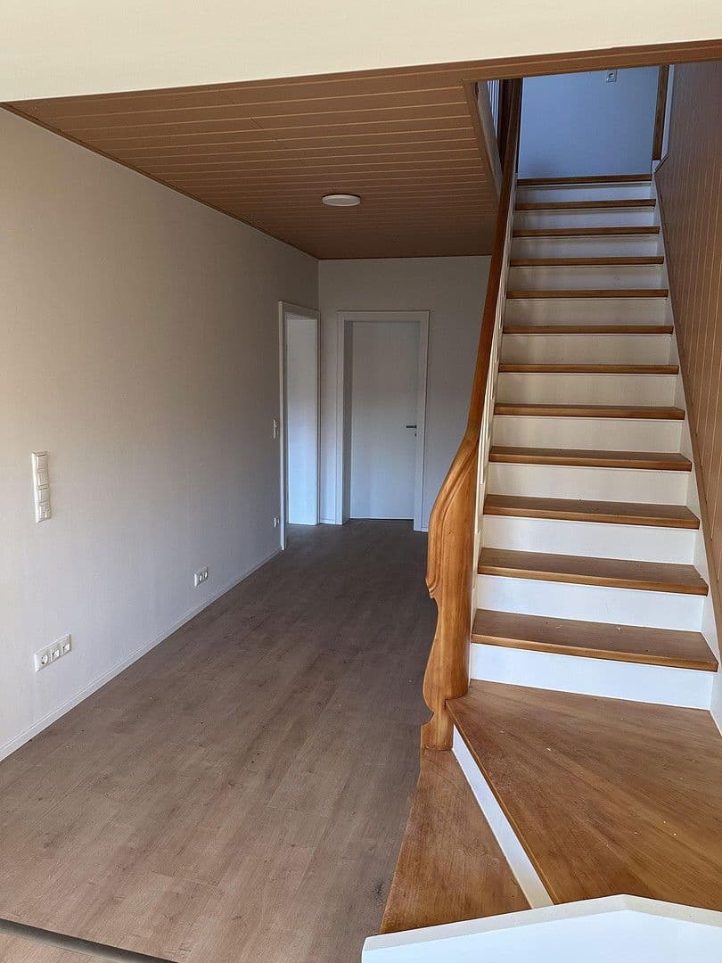 Prenájom domu 180 m², pozemek 800 m², Rodewald, Dolné Sasko Prenájom domu 180 m², pozemek 800 m², Rodewald, Dolné Sasko