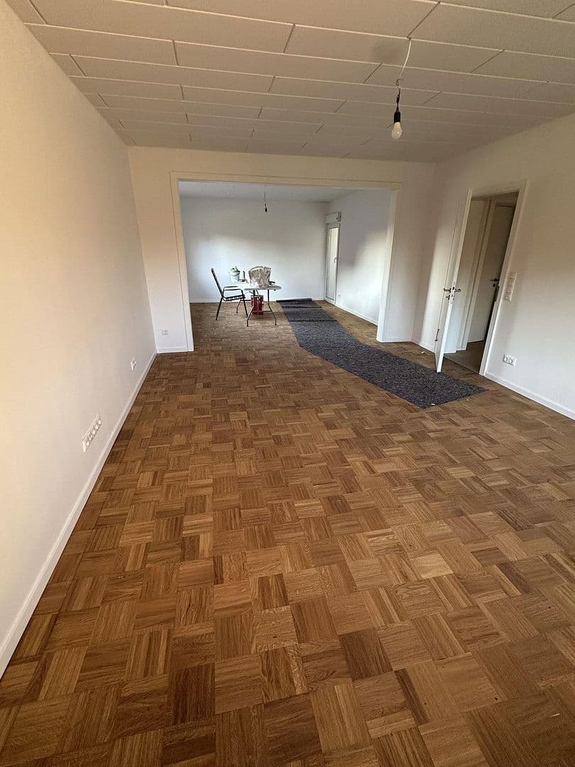Prenájom domu 180 m², pozemek 800 m², Rodewald, Dolné Sasko Prenájom domu 180 m², pozemek 800 m², Rodewald, Dolné Sasko