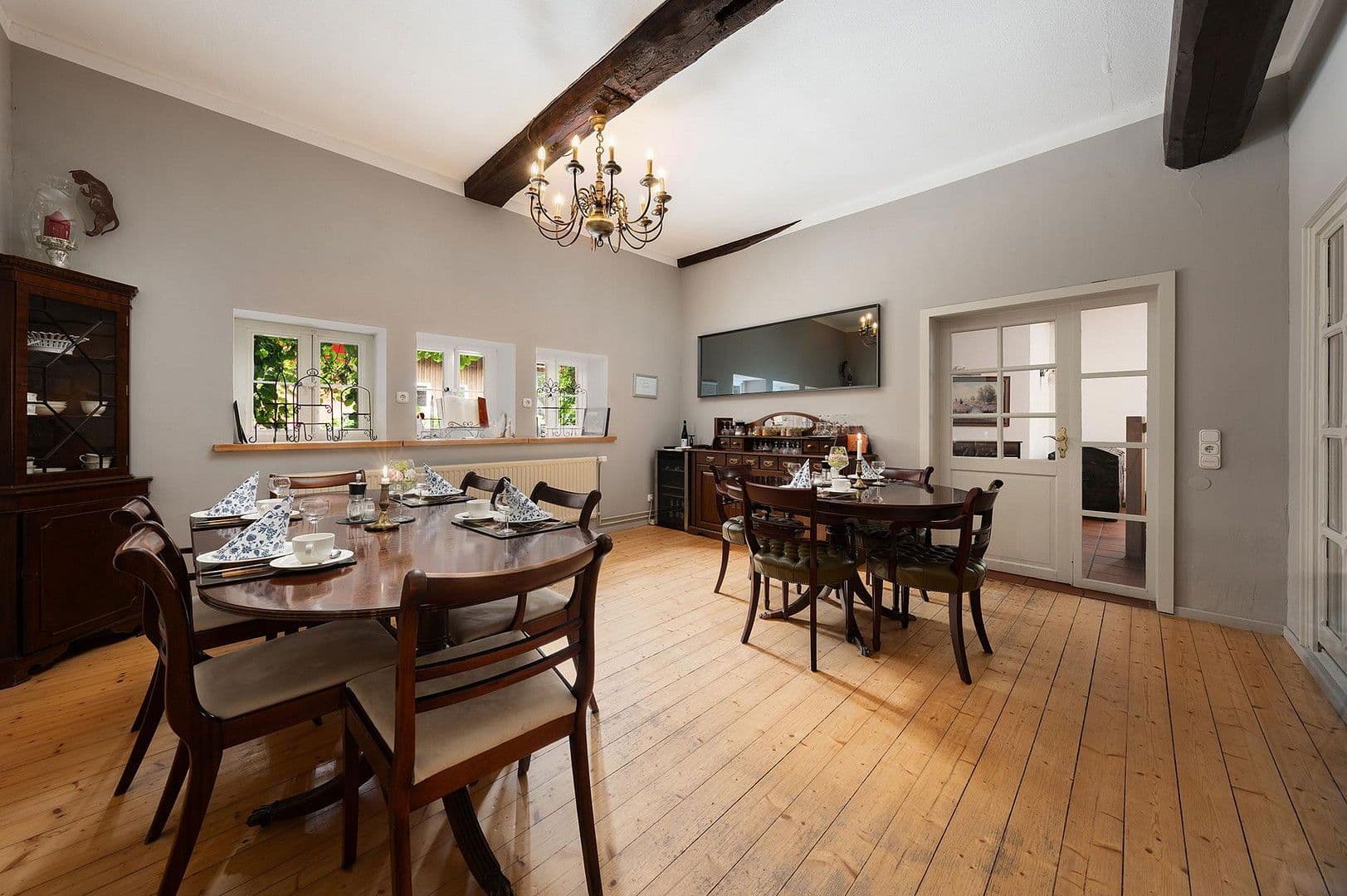 Predaj domu 500 m², pozemek 6.275 m², Lauenbrücker Straße 5, Schneverdingen, Dolné Sasko Predaj domu 500 m², pozemek 6.275 m², Lauenbrücker Straße 5, Schneverdingen, Dolné Sasko