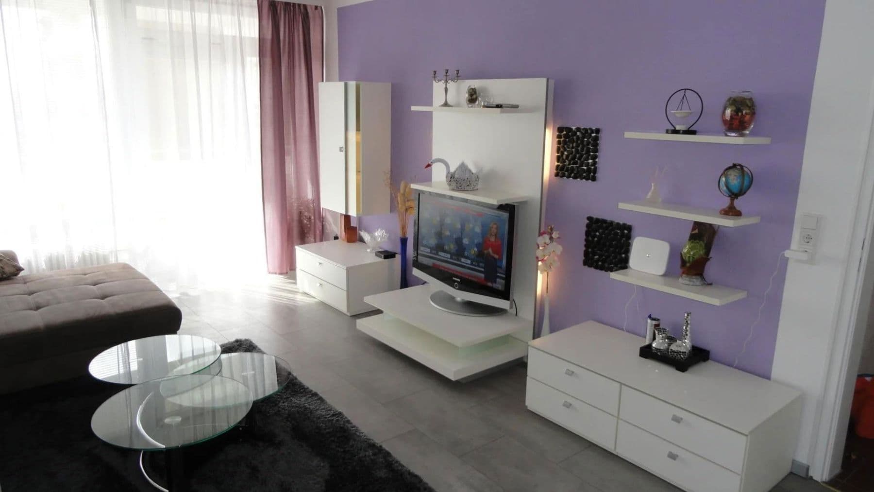 Prenájom bytu 2-izbový 50 m², Frankfurt am Main, Hesensko Prenájom bytu 2-izbový 50 m², Frankfurt am Main, Hesensko