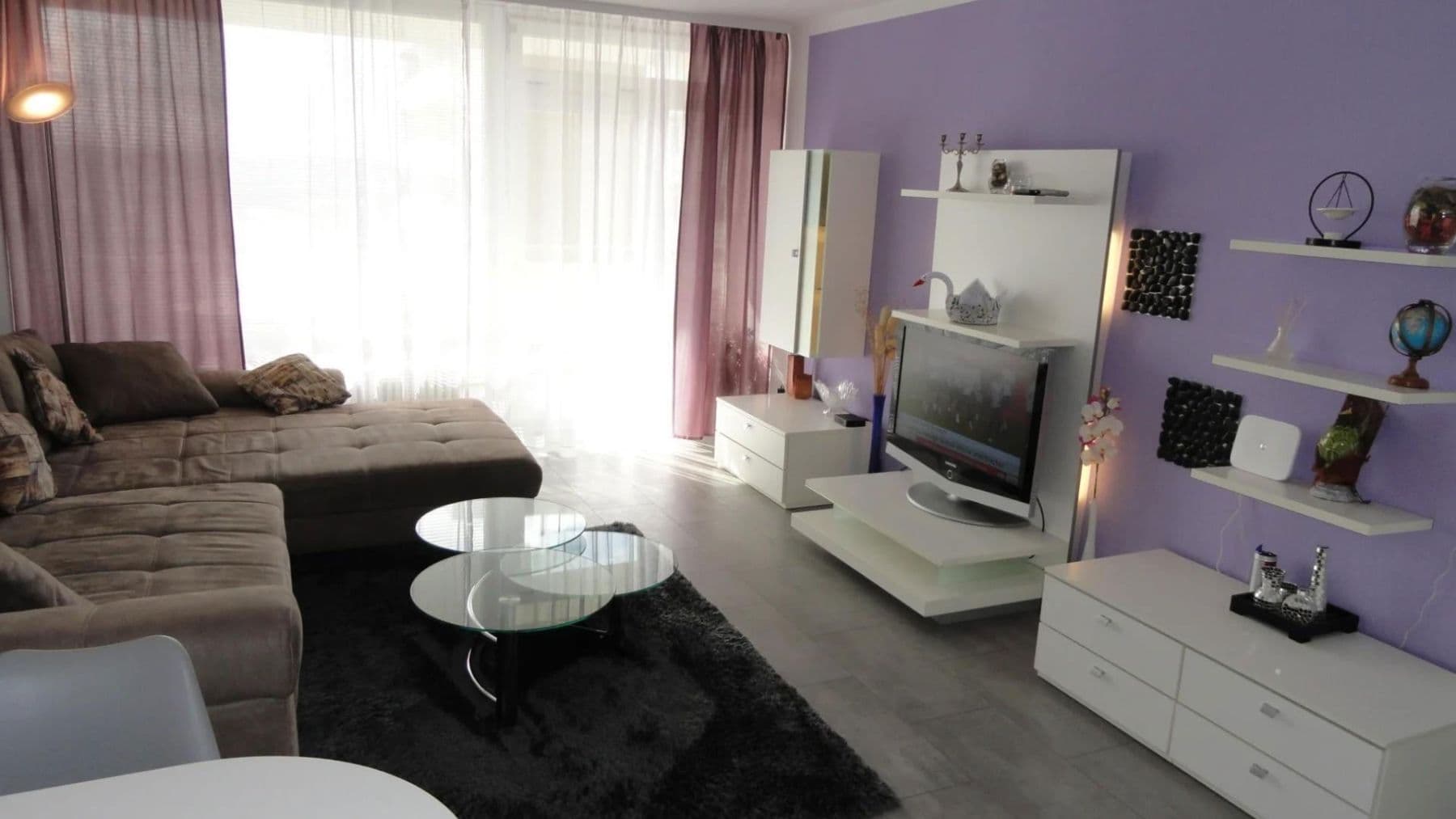 Prenájom bytu 2-izbový 50 m², Frankfurt am Main, Hesensko Prenájom bytu 2-izbový 50 m², Frankfurt am Main, Hesensko