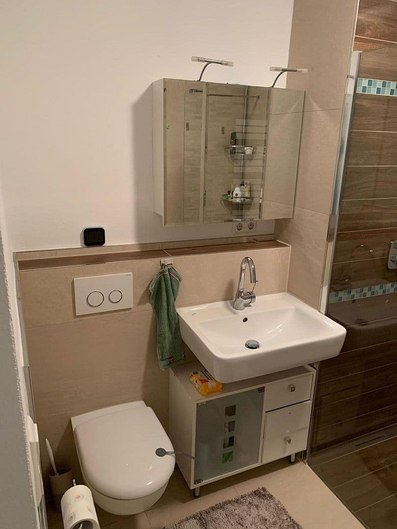 Prenájom bytu 3-izbový 98 m², Leonberg, Bádensko-Wurttembersko Prenájom bytu 3-izbový 98 m², Leonberg, Bádensko-Wurttembersko