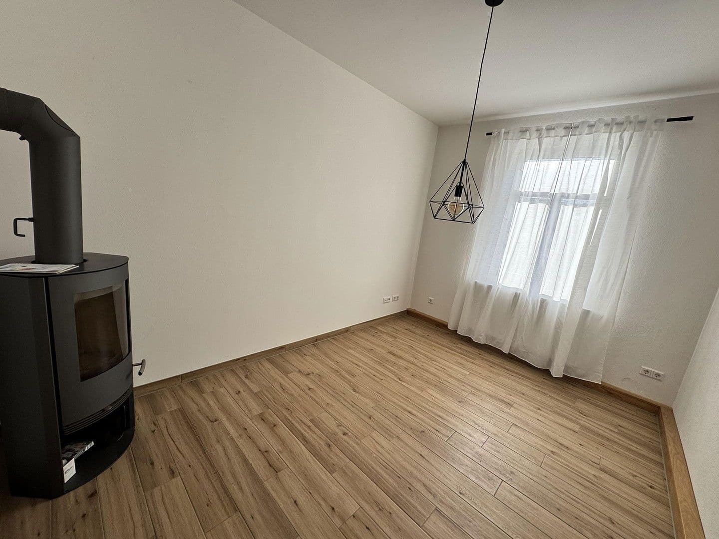 Prenájom bytu 2-izbový 47 m², Am Mühlgraben 1c, Kreischa, Sasko Prenájom bytu 2-izbový 47 m², Am Mühlgraben 1c, Kreischa, Sasko