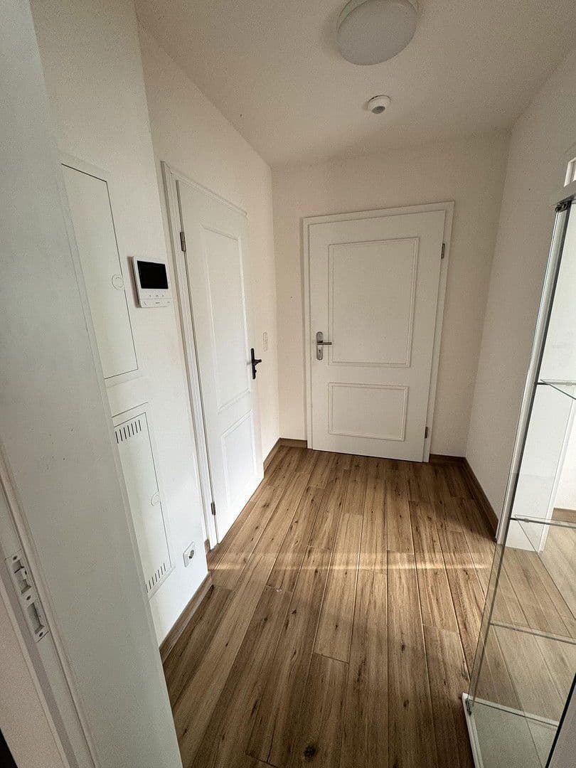 Prenájom bytu 2-izbový 47 m², Am Mühlgraben 1c, Kreischa, Sasko Prenájom bytu 2-izbový 47 m², Am Mühlgraben 1c, Kreischa, Sasko