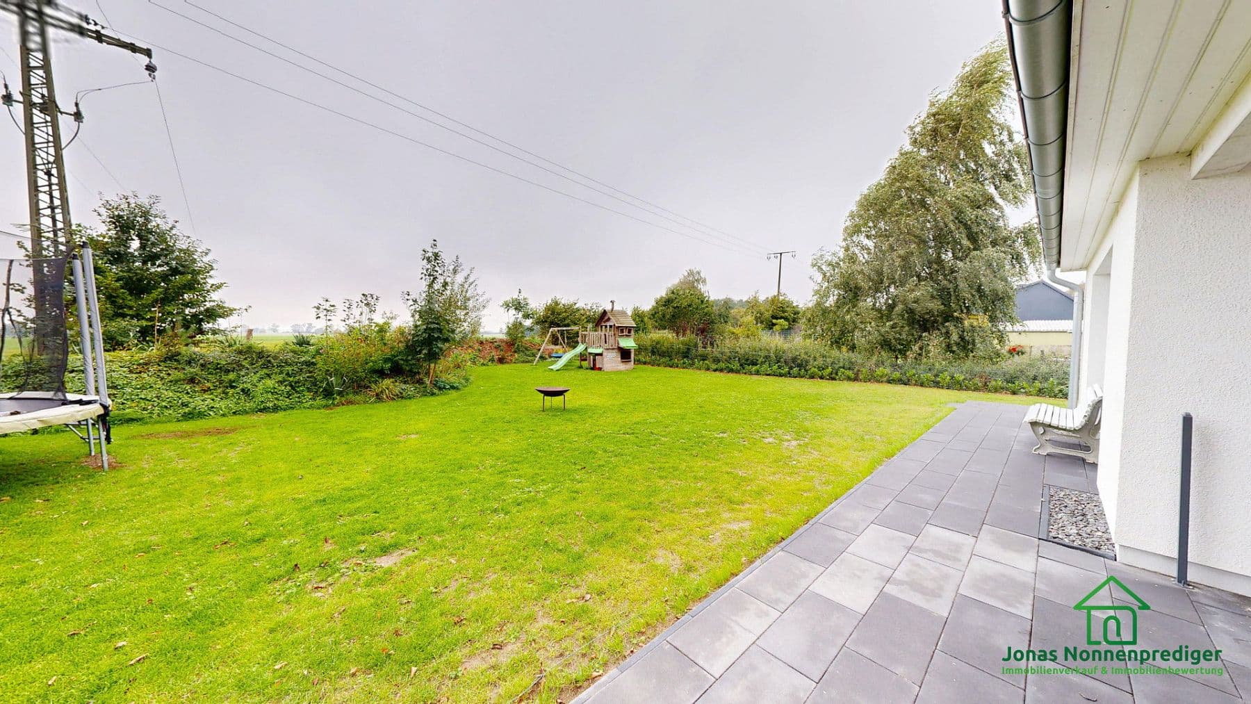 Predaj domu 146 m², pozemek 1.064 m², Seestraße 11, Mühlen Eichsen, Meklenbursko-Predpomoransko Predaj domu 146 m², pozemek 1.064 m², Seestraße 11, Mühlen Eichsen, Meklenbursko-Predpomoransko