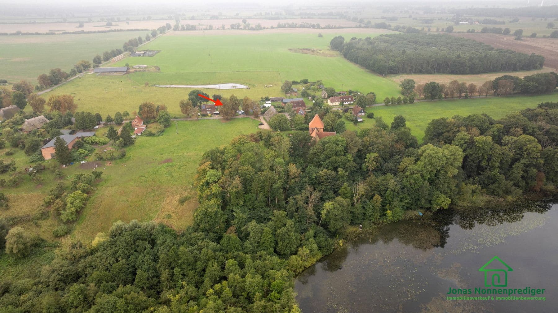 Predaj domu 146 m², pozemek 1.064 m², Seestraße 11, Mühlen Eichsen, Meklenbursko-Predpomoransko Predaj domu 146 m², pozemek 1.064 m², Seestraße 11, Mühlen Eichsen, Meklenbursko-Predpomoransko