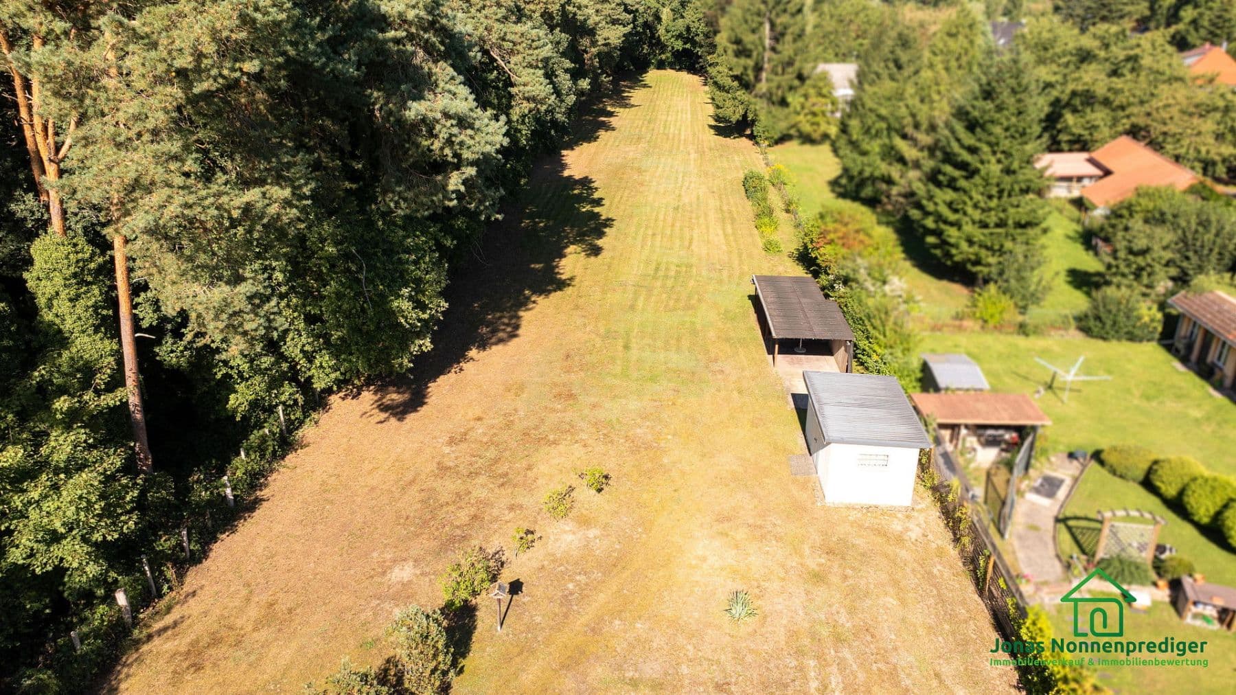 Predaj domu 103 m², pozemek 4.839 m², Neuhöfer Straße 33, Neustadt-Glewe, Meklenbursko-Predpomoransko Predaj domu 103 m², pozemek 4.839 m², Neuhöfer Straße 33, Neustadt-Glewe, Meklenbursko-Predpomoransko