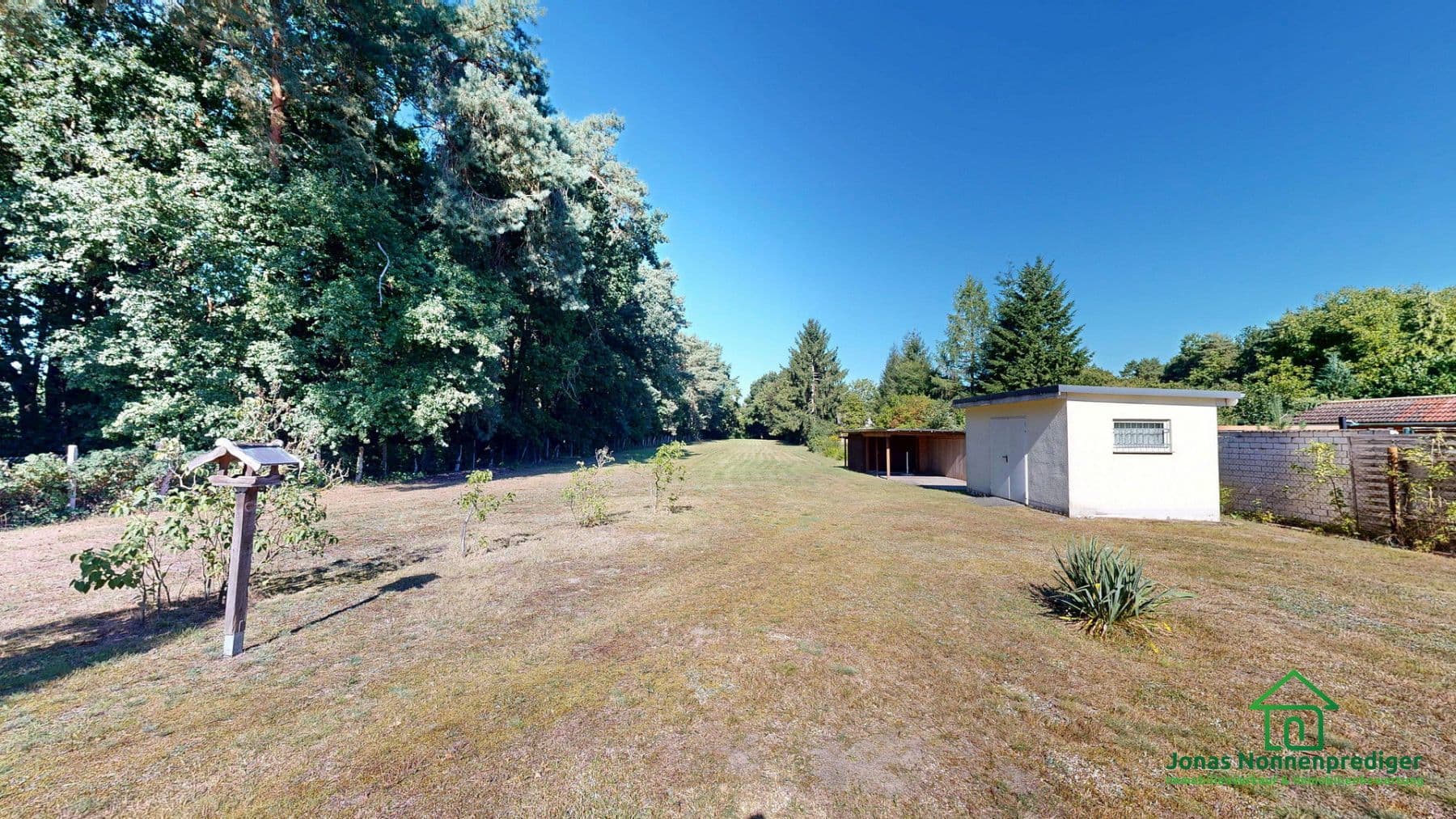 Predaj domu 103 m², pozemek 4.839 m², Neuhöfer Straße 33, Neustadt-Glewe, Meklenbursko-Predpomoransko Predaj domu 103 m², pozemek 4.839 m², Neuhöfer Straße 33, Neustadt-Glewe, Meklenbursko-Predpomoransko