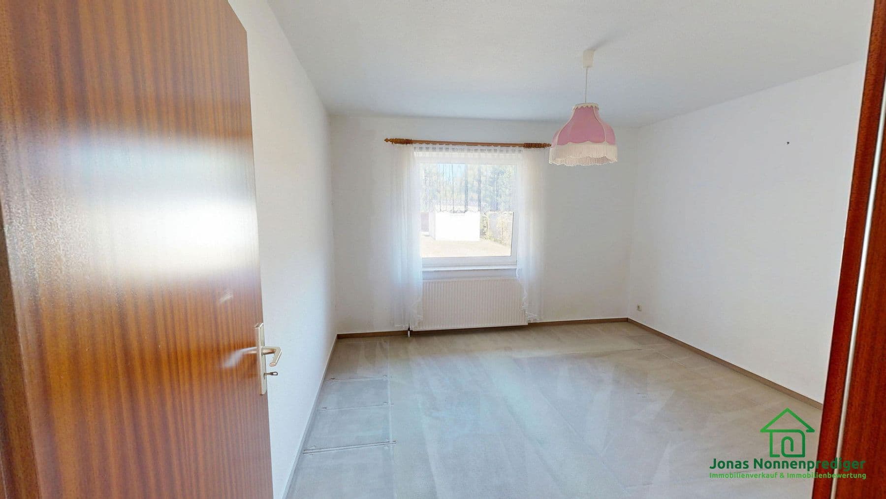 Predaj domu 103 m², pozemek 4.839 m², Neuhöfer Straße 33, Neustadt-Glewe, Meklenbursko-Predpomoransko Predaj domu 103 m², pozemek 4.839 m², Neuhöfer Straße 33, Neustadt-Glewe, Meklenbursko-Predpomoransko