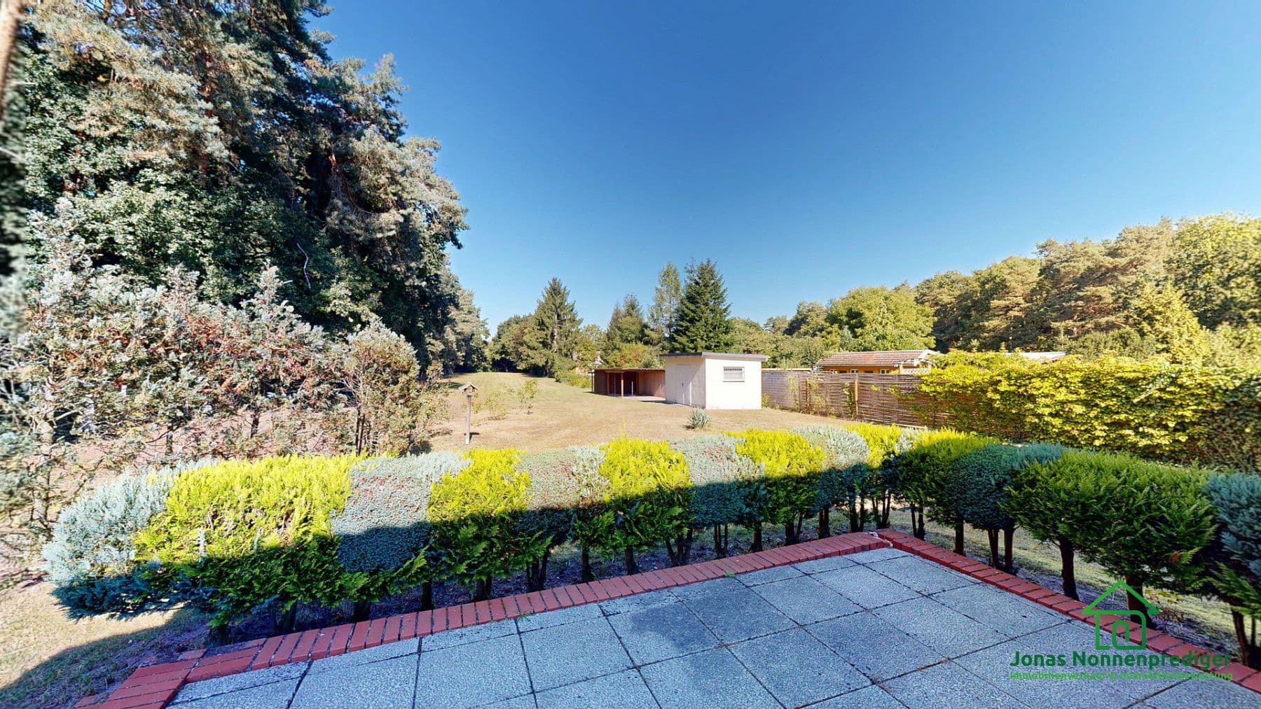 Predaj domu 103 m², pozemek 4.839 m², Neuhöfer Straße 33, Neustadt-Glewe, Meklenbursko-Predpomoransko Predaj domu 103 m², pozemek 4.839 m², Neuhöfer Straße 33, Neustadt-Glewe, Meklenbursko-Predpomoransko