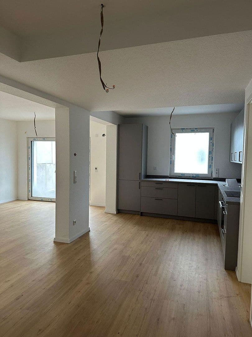 Prenájom bytu 2-izbový 82 m², Mindener Weg 4, Gelsenkirchen, Severné Porýnie - Westfálsko Prenájom bytu 2-izbový 82 m², Mindener Weg 4, Gelsenkirchen, Severné Porýnie - Westfálsko