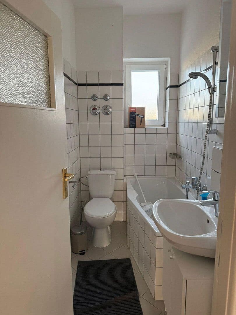 Prenájom bytu 2-izbový 53 m², Berlin, Berlín Prenájom bytu 2-izbový 53 m², Berlin, Berlín