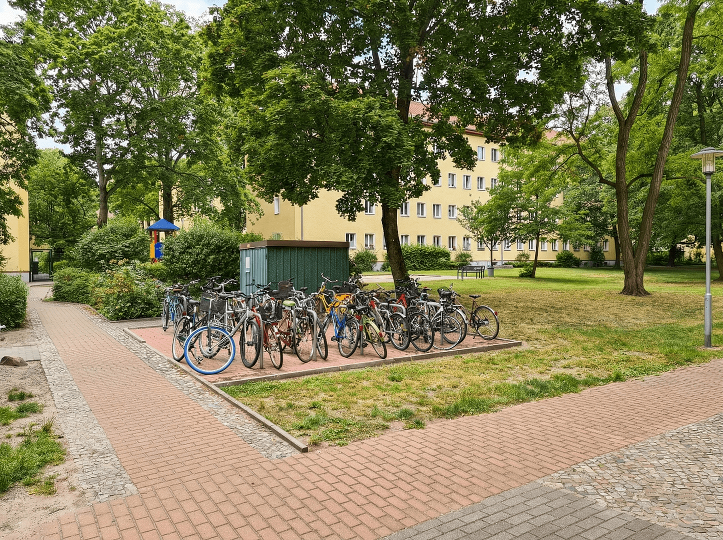 Prenájom bytu 2-izbový 53 m², Berlin, Berlín Prenájom bytu 2-izbový 53 m², Berlin, Berlín