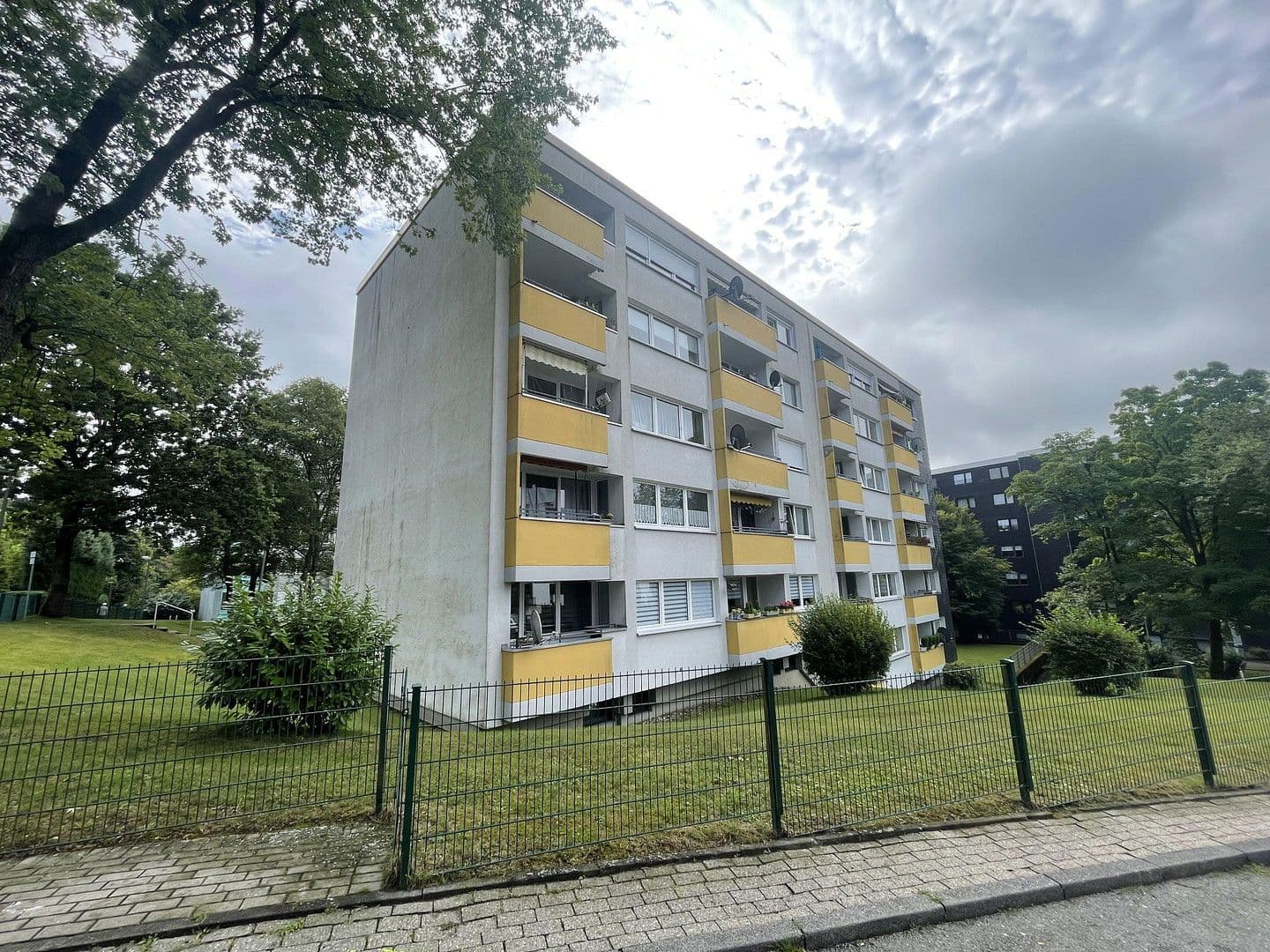 Prenájom bytu 2-izbový 64 m², Wuppertal, Severné Porýnie - Westfálsko Prenájom bytu 2-izbový 64 m², Wuppertal, Severné Porýnie - Westfálsko