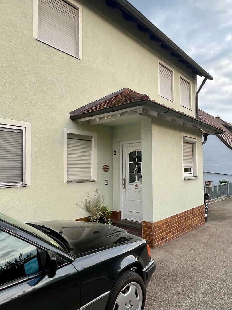 Predaj domu 187 m², pozemek 460 m², Spitalgasse 2, Bechhofen, Bavorsko Predaj domu 187 m², pozemek 460 m², Spitalgasse 2, Bechhofen, Bavorsko