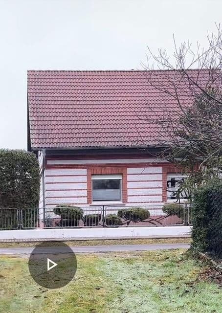 Predaj domu 132 m², pozemek 1.199 m², Schäfereistr 4, Spremberg, Brandenbursko Predaj domu 132 m², pozemek 1.199 m², Schäfereistr 4, Spremberg, Brandenbursko