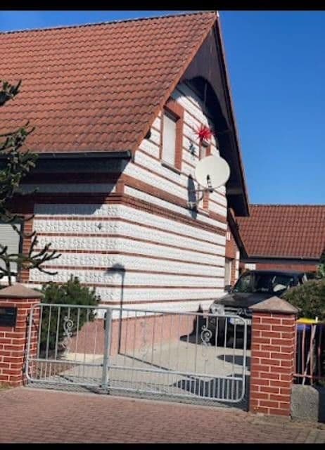 Predaj domu 132 m², pozemek 1.199 m², Schäfereistr 4, Spremberg, Brandenbursko Predaj domu 132 m², pozemek 1.199 m², Schäfereistr 4, Spremberg, Brandenbursko