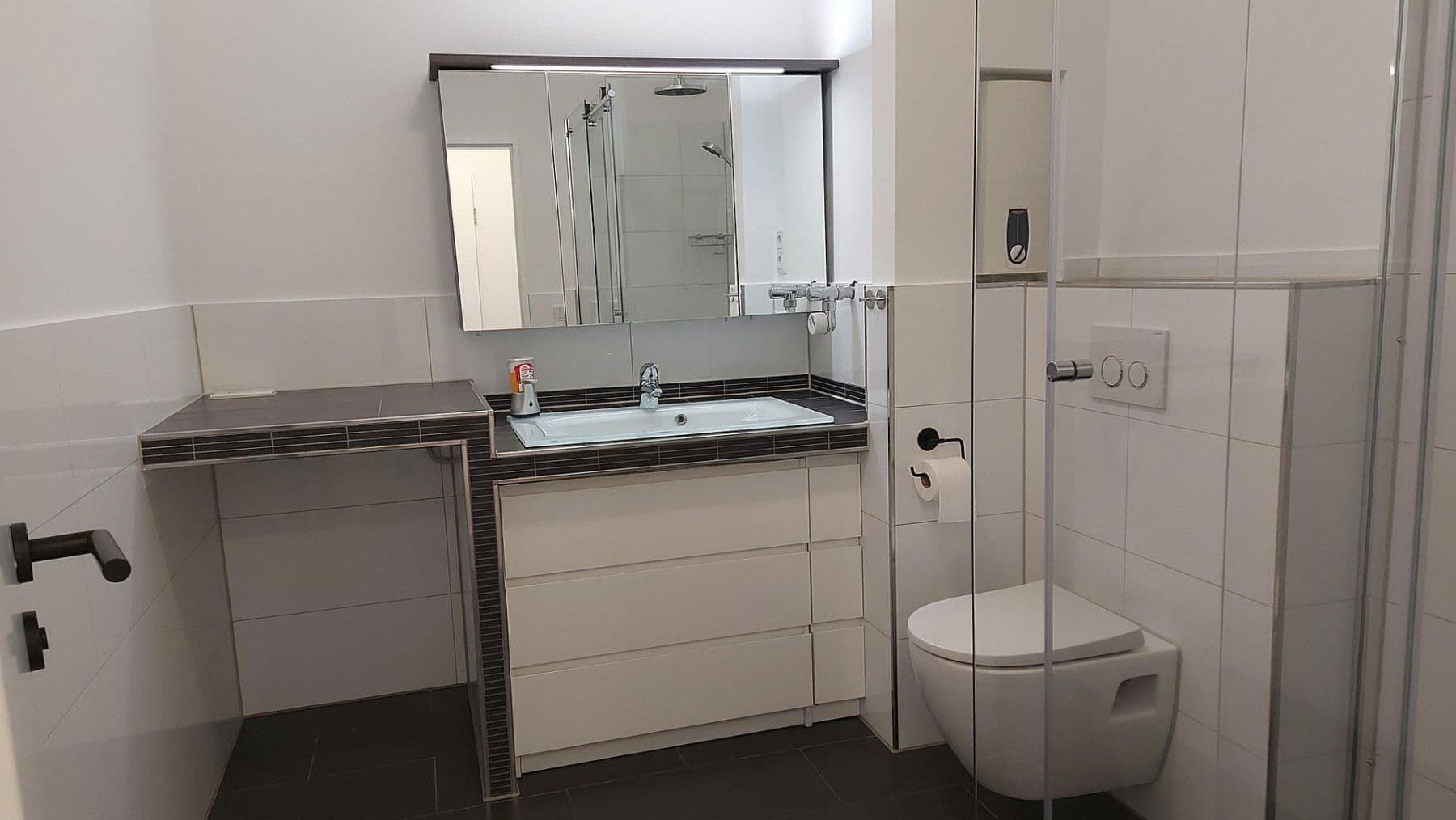 Predaj bytu 2-izbový 66 m², Krefeld, Severné Porýnie - Westfálsko Predaj bytu 2-izbový 66 m², Krefeld, Severné Porýnie - Westfálsko