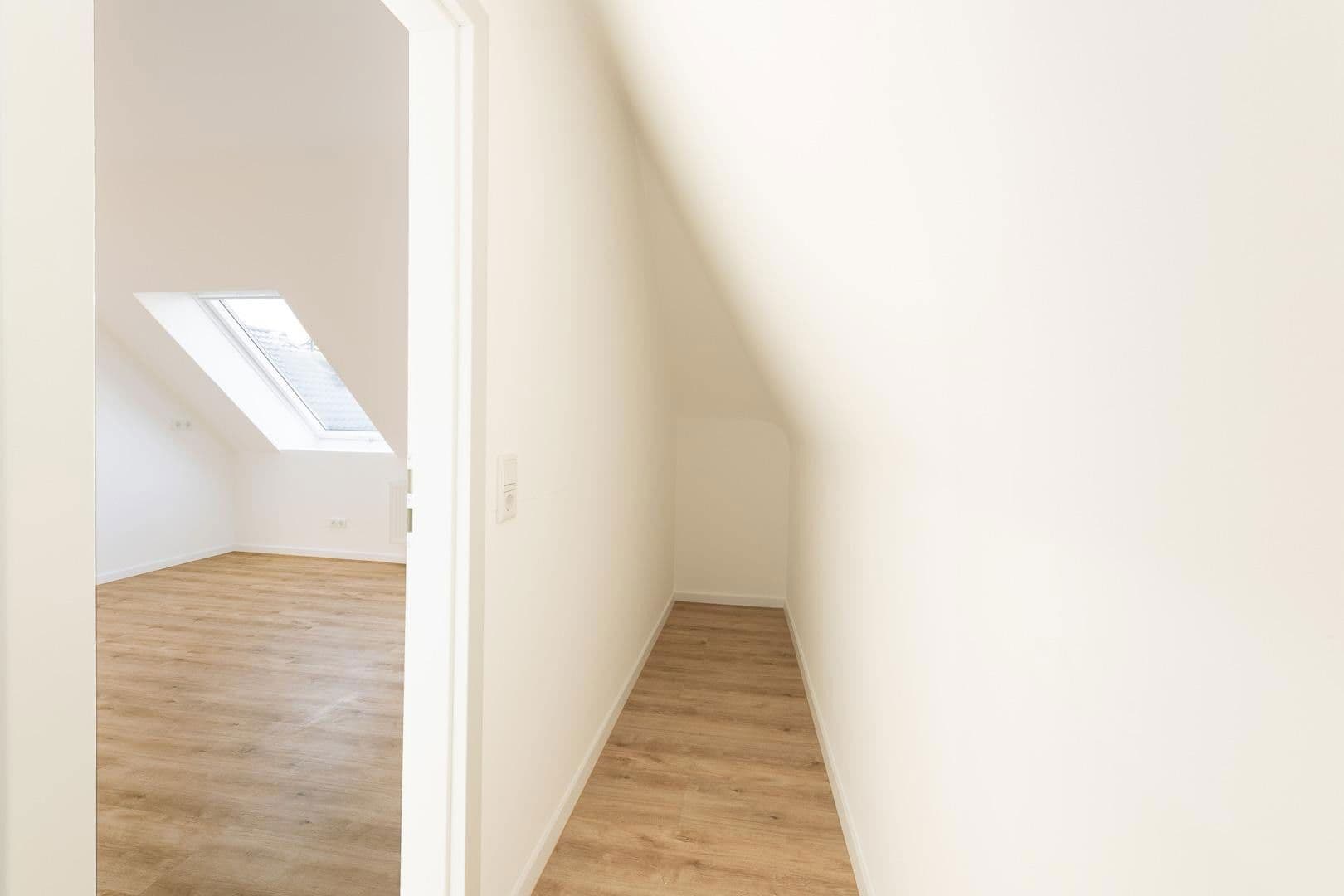 Prenájom bytu 2-izbový 62 m², Heiligenhaus, Severné Porýnie - Westfálsko Prenájom bytu 2-izbový 62 m², Heiligenhaus, Severné Porýnie - Westfálsko