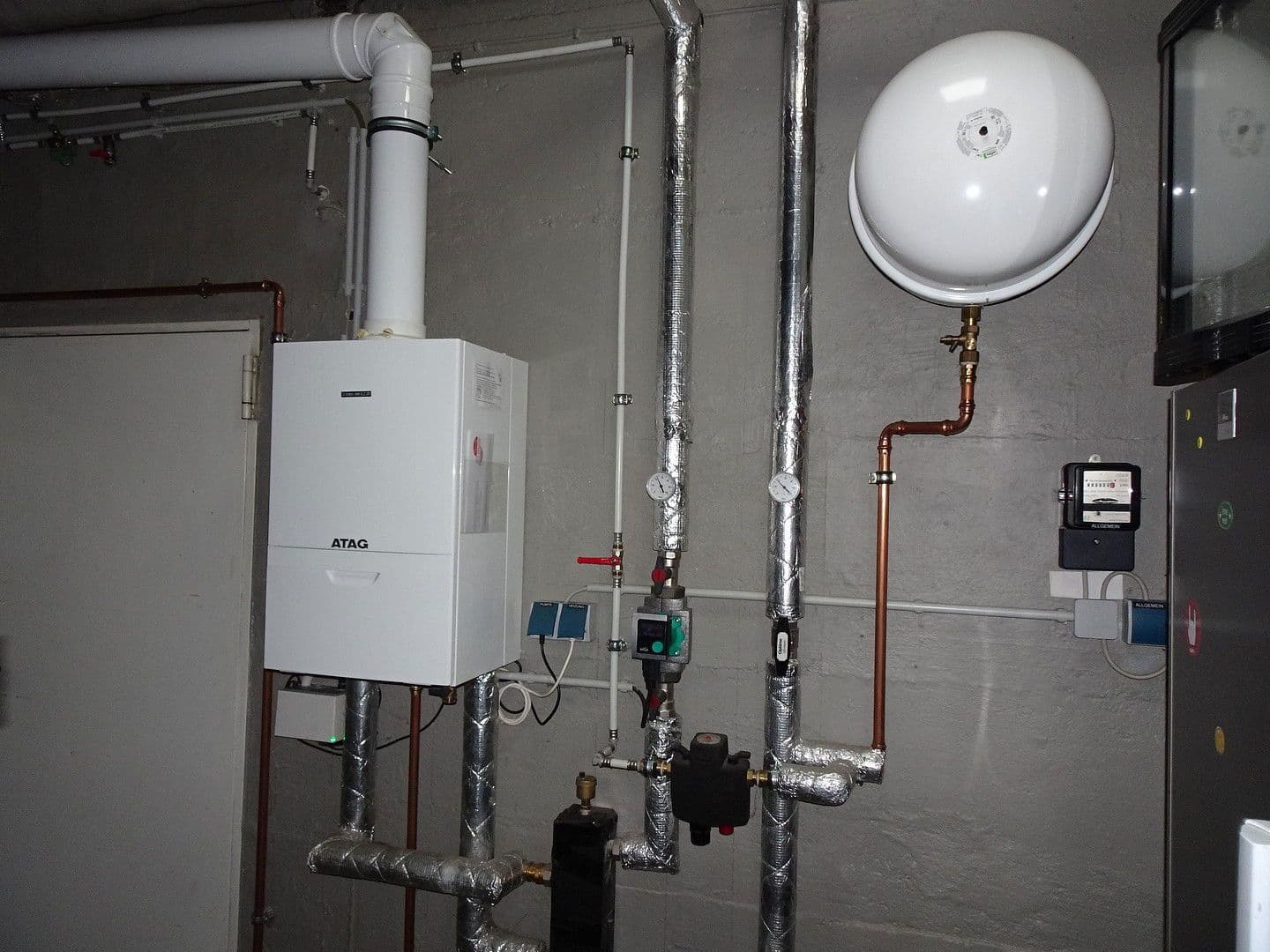 Predaj domu 388 m², pozemek 463 m², Overath, Severné Porýnie - Westfálsko Predaj domu 388 m², pozemek 463 m², Overath, Severné Porýnie - Westfálsko