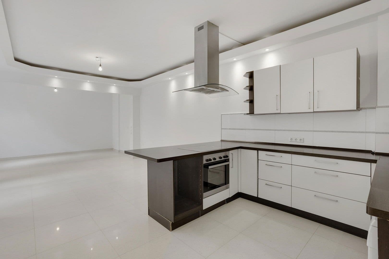 Predaj bytu 3-izbový 100 m², Togostr., Berlin, Berlín Predaj bytu 3-izbový 100 m², Togostr., Berlin, Berlín